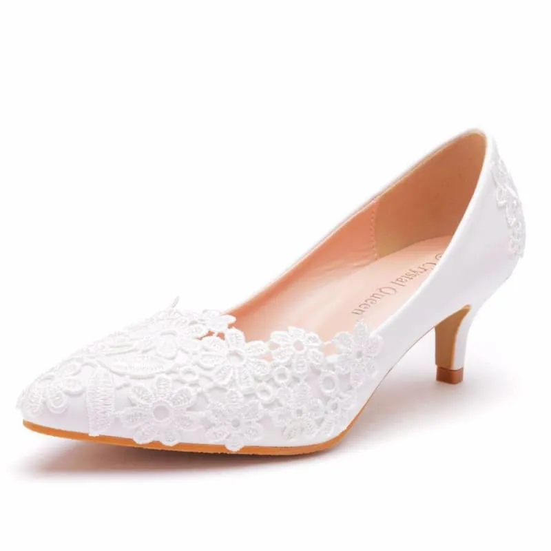 Elegant Lace Flower Wedding Shoes with Kitten Heels in White