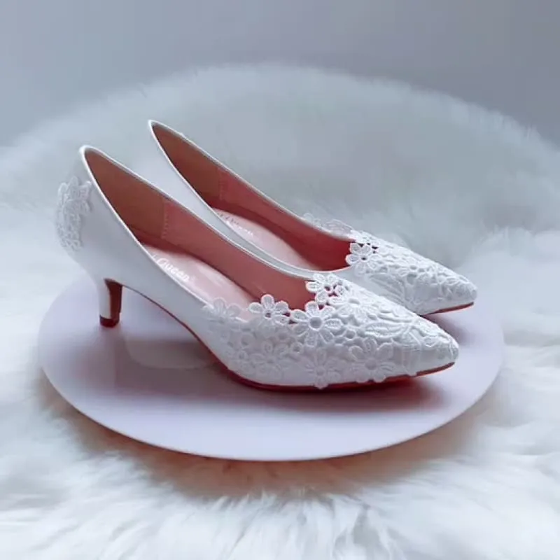 Elegant Lace Flower Wedding Shoes with Kitten Heels in White