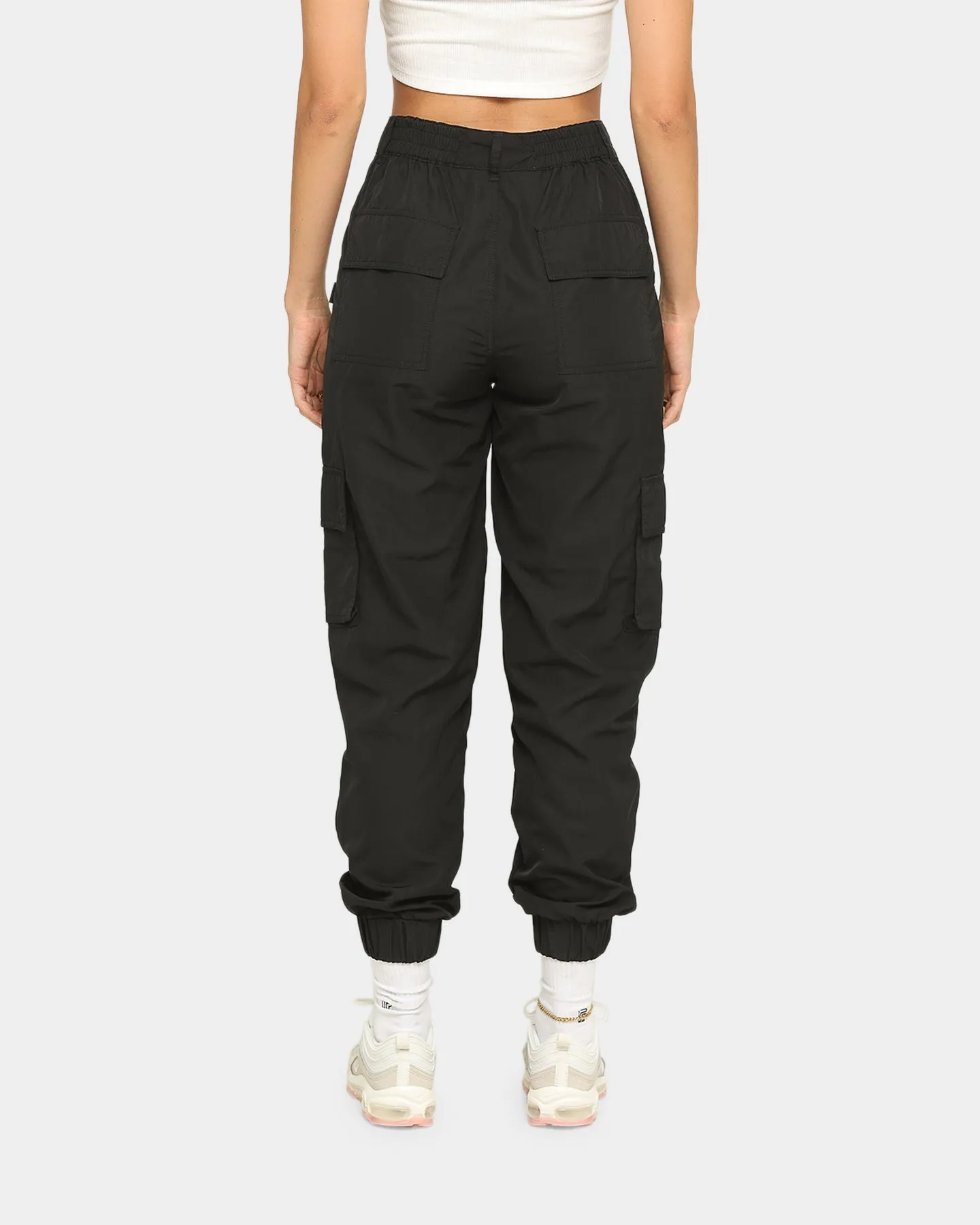 EN ES Women's Classic Cargo Pant Black