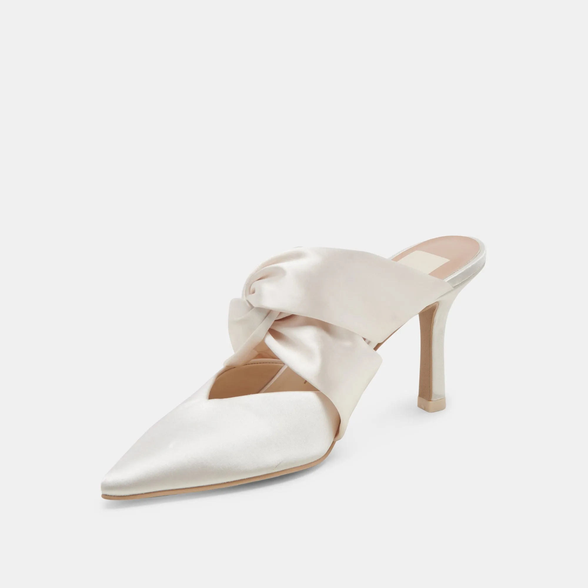 KELSY HEELS CREME SATIN